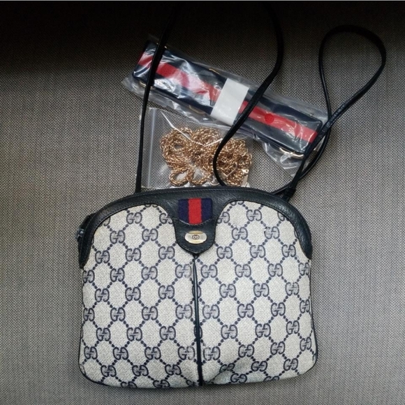 Authentic Vintage Gucci GG Monogram Ophidia Clutch - Picture 3 of 9
